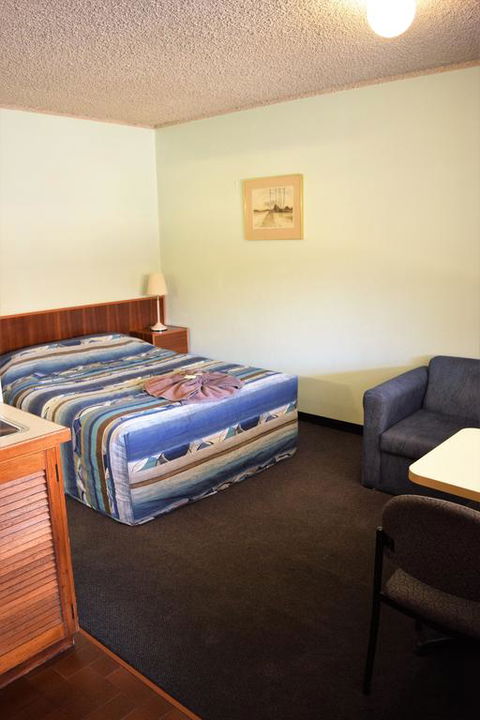 Alkira Motel - Accommodation ACT 3