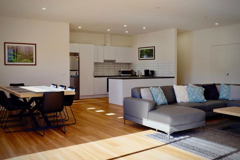 All Seasons Marysville - Accommodation ACT 0