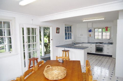 Allamanda House, 3 Willow Street - Accommodation ACT 2