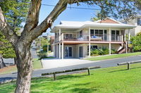 Book Bonny Hills Accommodation Vacations Accommodation ACT Accommodation ACT