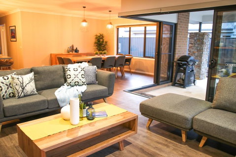 Amaroo - Accommodation ACT 2