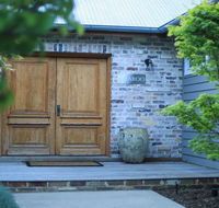 Amaroo - modern luxurious and chic - Accommodation ACT