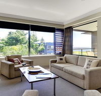 Anchorage Harbourside - magnificent views - Accommodation ACT