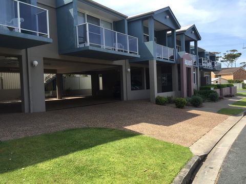 Aquarius Apartments Mollymook - Accommodation ACT 0