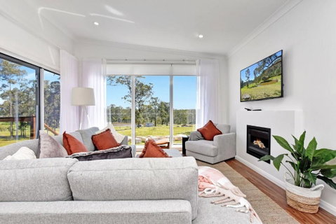 Magpie Two - Two For Joy Estate - Accommodation ACT 2