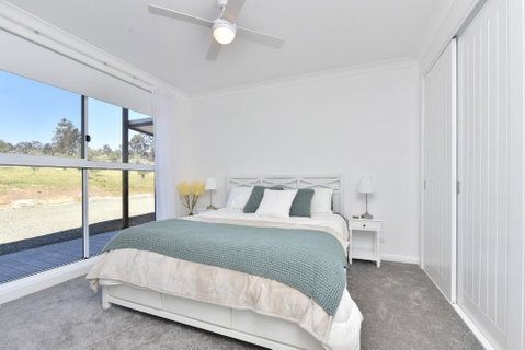 Magpie Two - Two For Joy Estate - Accommodation ACT 3