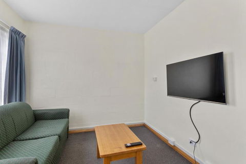 Martin Cash Motel - Accommodation ACT 2