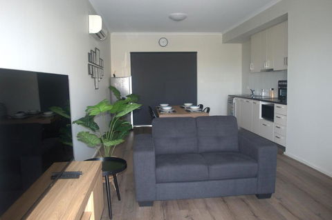 Modern Apartment In Roxby Downs - Accommodation ACT 1