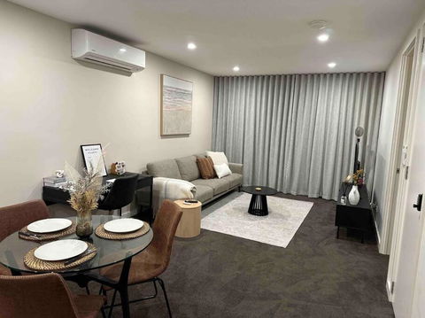 Modern Griffith Apartment - Accommodation ACT 2