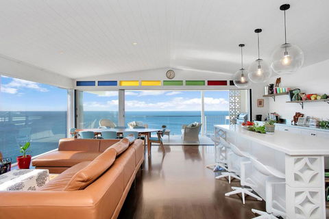 Monash Beach House - Oceanfront - Accommodation ACT 2