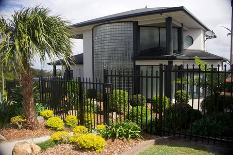 Mount Archer Manor - Accommodation ACT 3