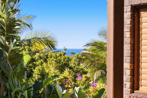 NEW Luxury Angourie Villa! Dream Location, WiFi ++ - Accommodation ACT 3