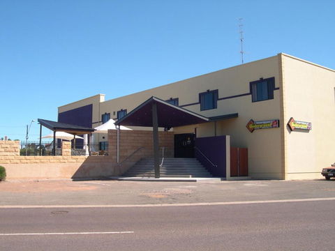 New Whyalla Hotel - Accommodation ACT 0