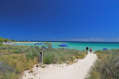 Ningaloo Club Backpackers - Accommodation ACT 1