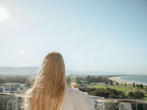 Novotel Wollongong Northbeach - Accommodation ACT 3