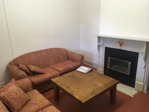 Old Homestead - The Dutchmans Stern Conservation Park - Accommodation ACT 2
