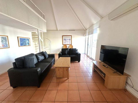 Osprey Holiday Village Unit 123 - Accommodation ACT 3