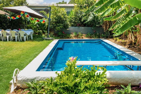 OXLEY Mineral Pool & Private Home SuburbanSTAY - Accommodation ACT 2