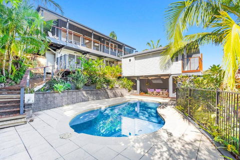 Paradise Palms - Resort Retreat With Panoramic Views - Accommodation ACT 0