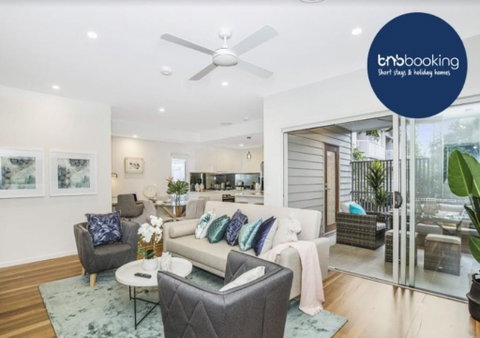 Park Avenue Townhouse Retreat Brisbane Sleeps 10 - Accommodation ACT 0