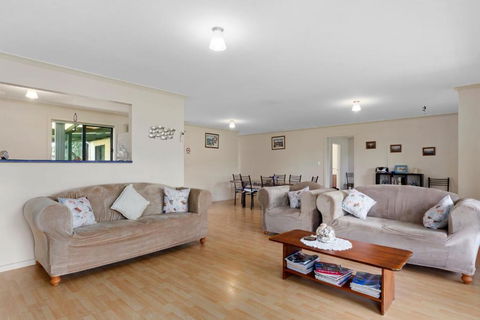 Pascalinga 38 Carrickalinga Road - Accommodation ACT 2