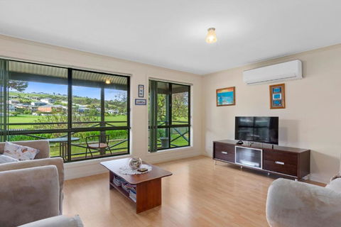 Pascalinga 38 Carrickalinga Road - Accommodation ACT 1