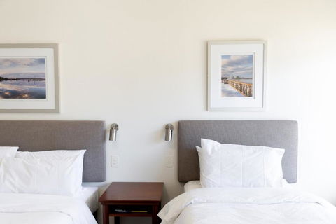 Pastoral Hotel Motel - Accommodation ACT 2