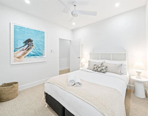 Peach At Palm View Collective - Accommodation ACT 2