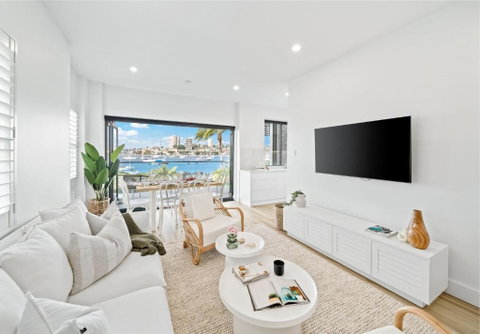 Peach At Palm View Collective - Accommodation ACT 0