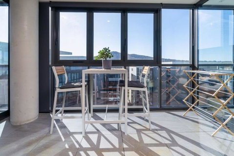 Perfectly Located 1BR BA Apartment - Accommodation ACT 1