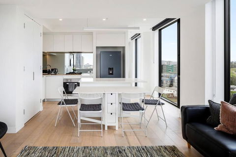 Perfect Haven In Spring Hill 2B1B And Parking - Accommodation ACT 1