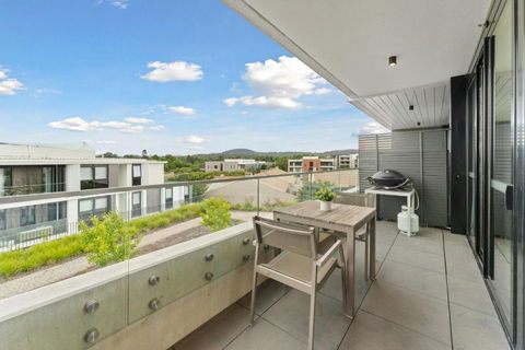 Perfect Location 1-Bed With Balcony, BBQ & Parking - Accommodation ACT 3