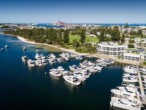 Pier 21 Riverside Apartment Hotel - Accommodation ACT 0