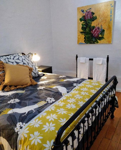 Pips On Mitchell - Beautiful Historic Apartment - Accommodation ACT 0
