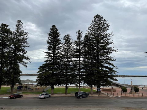 Port Broughton Hotel And Sunnyside Motel - Accommodation ACT 0