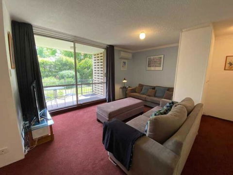 Quiet 2BR Apartment With Garden Views In Griffith - Accommodation ACT 0