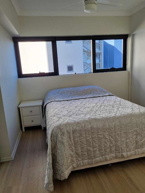Private Bedroom And Bathroom In A Shared Apartment - Accommodation ACT 2