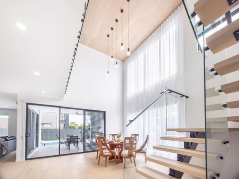 Prestige And Elegance 5BR House W Pool Rochedale - Accommodation ACT 0