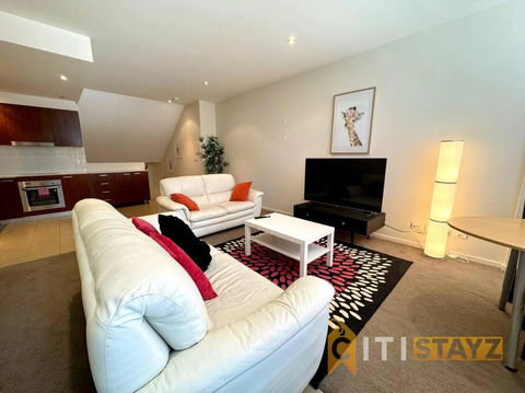 Pretty Penthouse - Close To ANU - Accommodation ACT 0