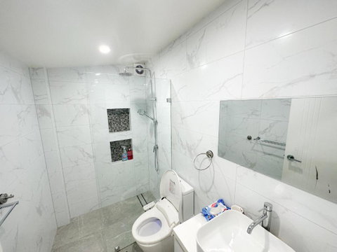 Private, Local Living Studio In Mascot, Airport - Accommodation ACT 1