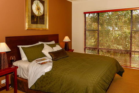 Rainbow Trail Chalets - Accommodation ACT 2