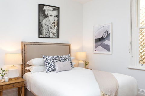 Ravenscourt S Studio Apartment Close To Everything - Accommodation ACT 3