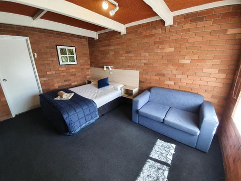 Red Chief Motel - Accommodation ACT 2