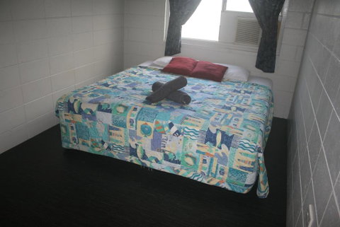 Asylum Cairns Hostel - Accommodation ACT 1