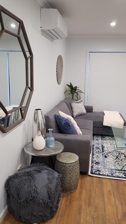At Home Apartments - Accommodation ACT 3