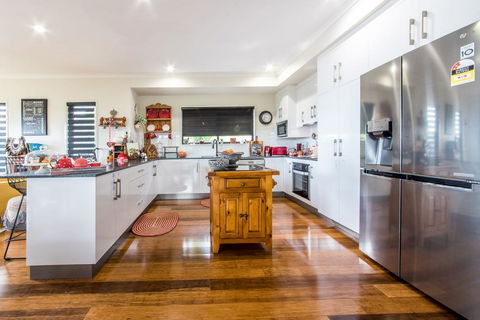 Austinmer - Cannonvale - Accommodation ACT 0