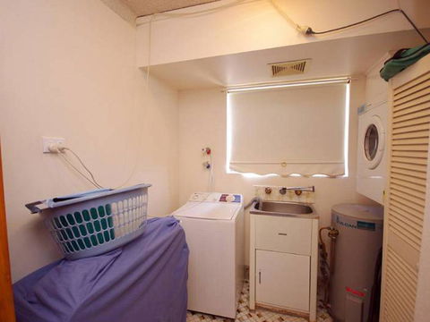 Avilla Court 2 - Accommodation ACT 3