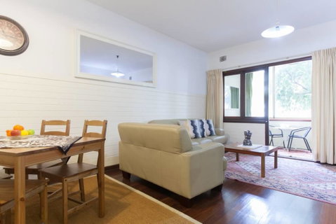 B2 Broadway Abode Close To Swan River, UWA & Hospitals - Accommodation ACT 1