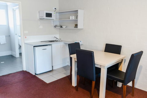 Balan Village Motel - Accommodation ACT 1