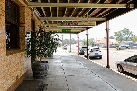 Bank Hotel Dungog - Accommodation ACT 1